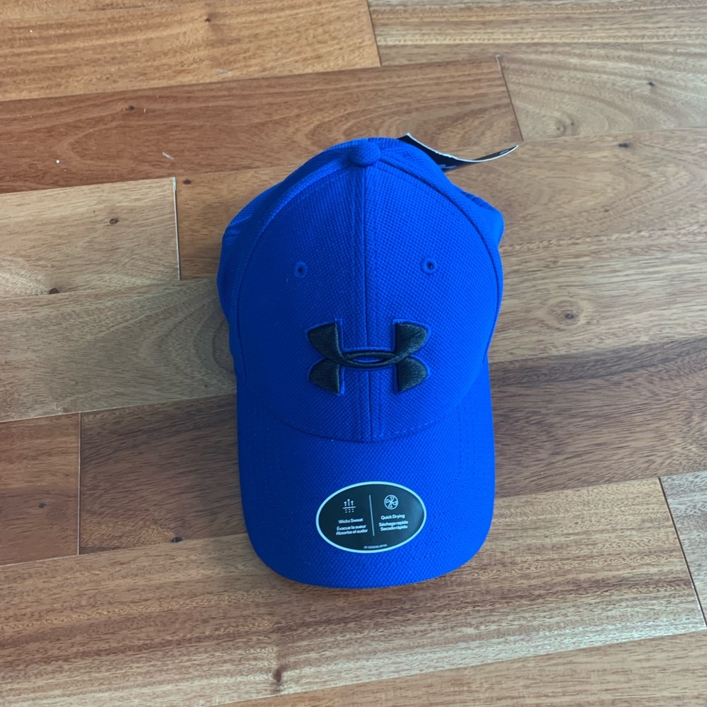 Under armor hat size medium/large